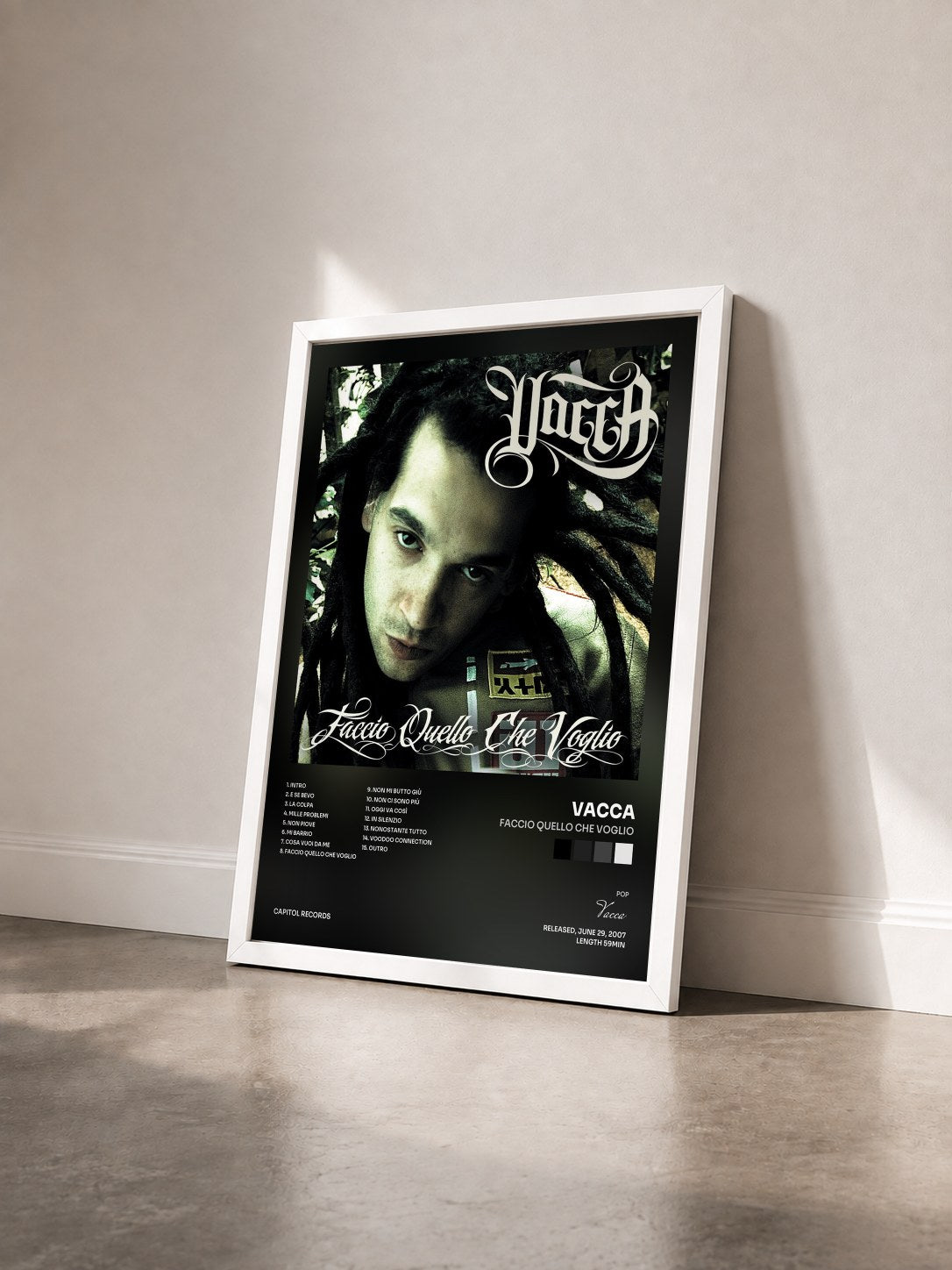 #blanc Tableau de l'album Faccio Quello Che Voglio de Vacca vu de trois quarts, cadre blanc