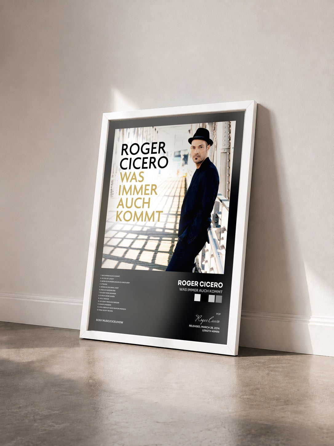 #blanc Tableau de l'album Was immer auch kommt de Roger Cicero vu de trois quarts, cadre blanc