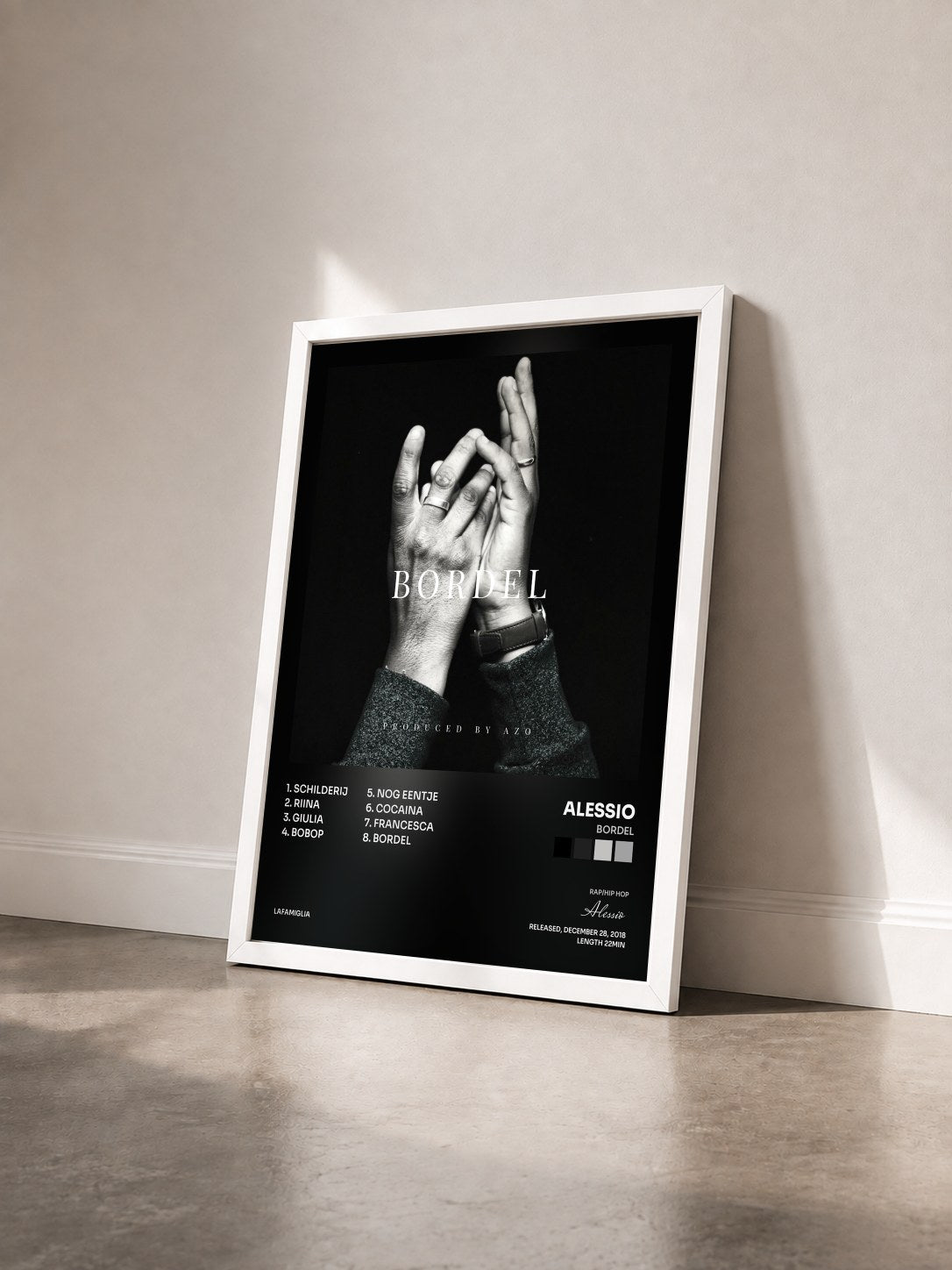 #blanc Tableau de l'album Bordel de Alessio vu de trois quarts, cadre blanc