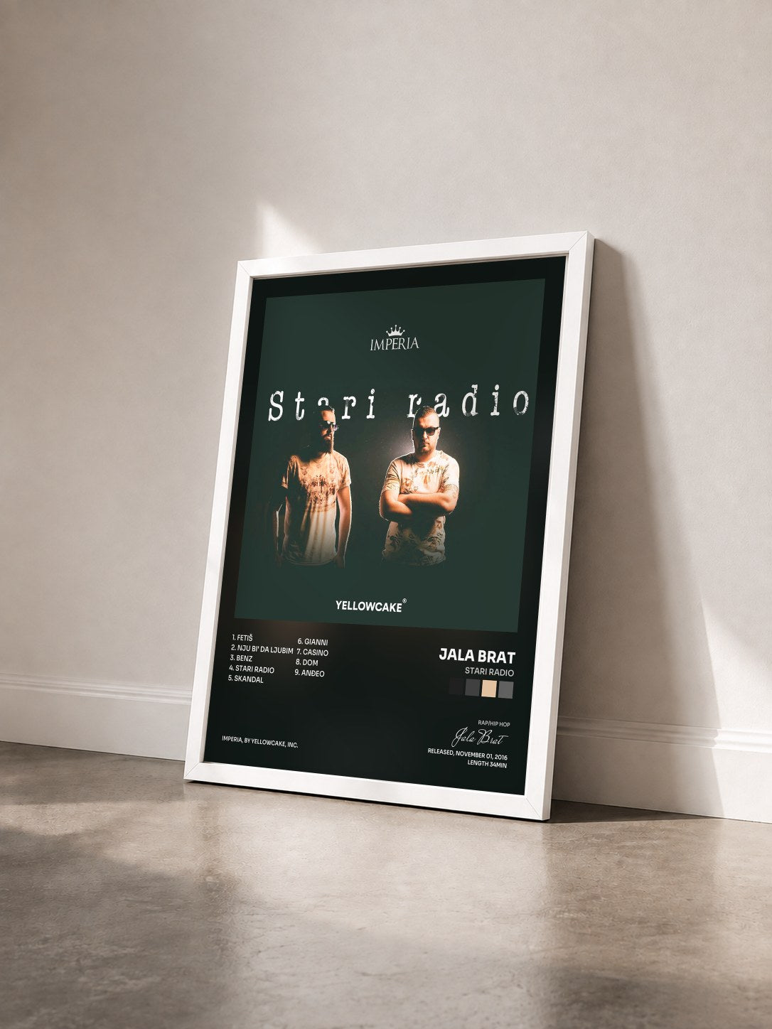 #blanc Tableau de l'album Stari Radio de Jala Brat vu de trois quarts, cadre blanc