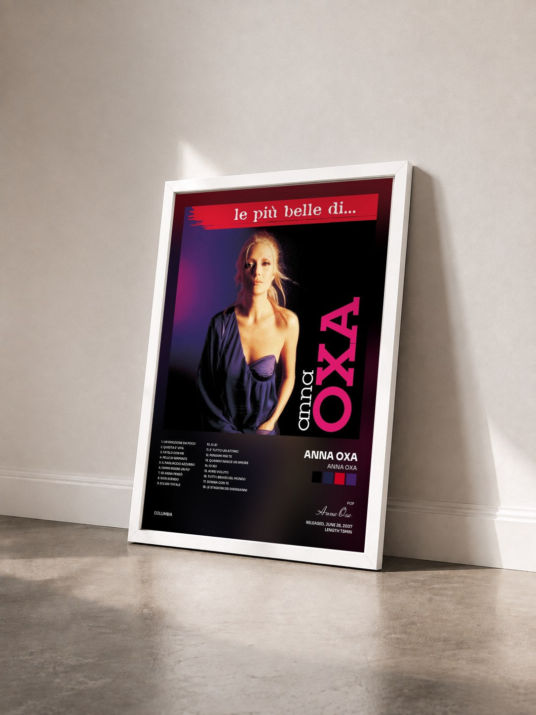 #blanc Tableau de l'album Anna Oxa de Anna Oxa vu de trois quarts, cadre blanc