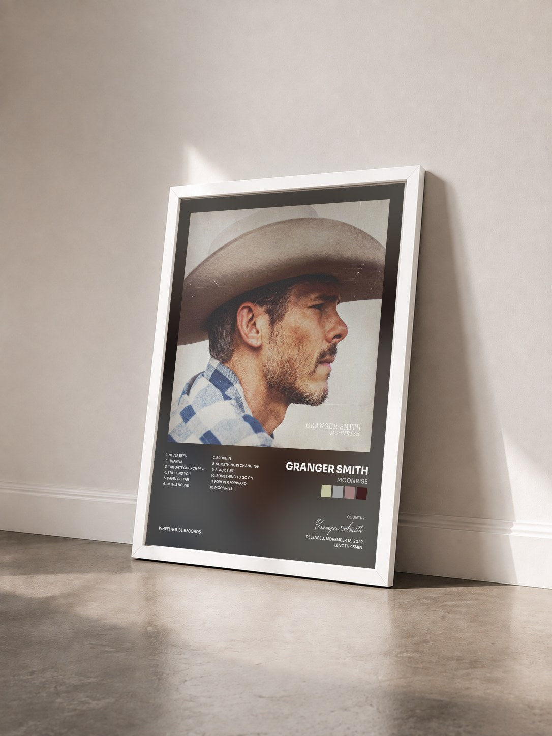 #blanc Tableau de l'album Moonrise de Granger Smith vu de trois quarts, cadre blanc
