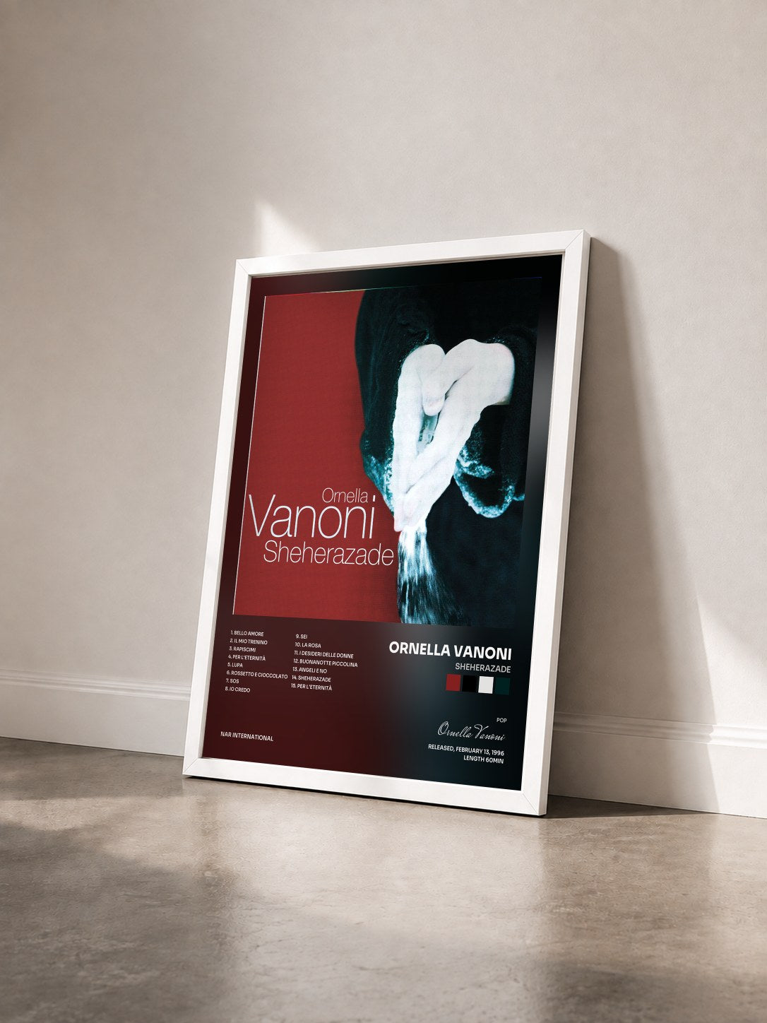 #blanc Tableau de l'album Sheherazade de Ornella Vanoni vu de trois quarts, cadre blanc