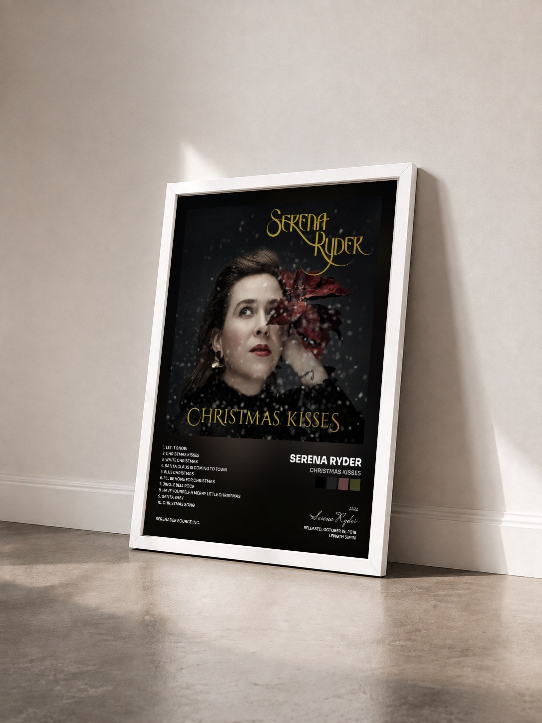 #blanc Tableau de l'album Christmas Kisses de Serena Ryder vu de trois quarts, cadre blanc
