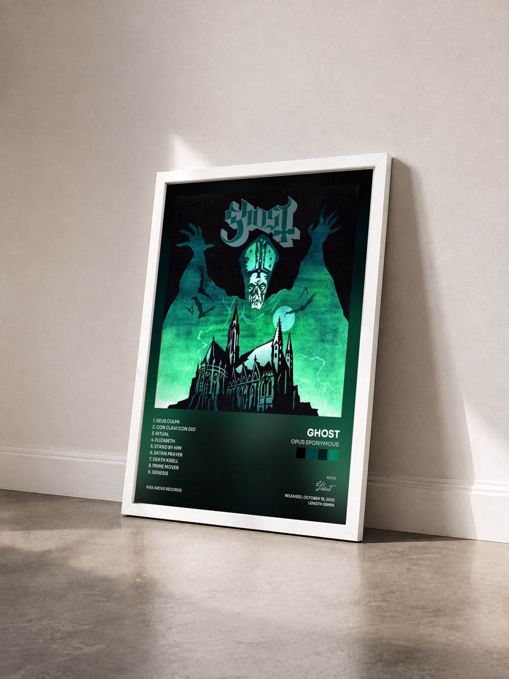 #blanc Tableau de l'album Opus Eponymous de Ghost vu de trois quarts, cadre blanc