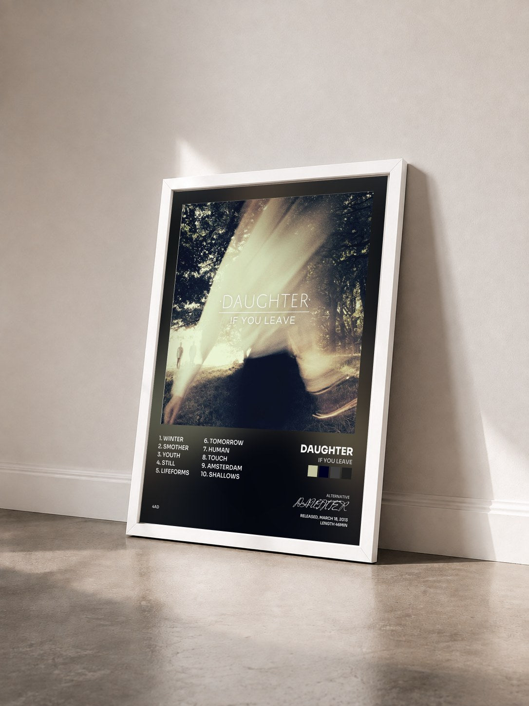 #blanc Tableau de l'album If You Leave de DAUGHTER vu de trois quarts, cadre blanc