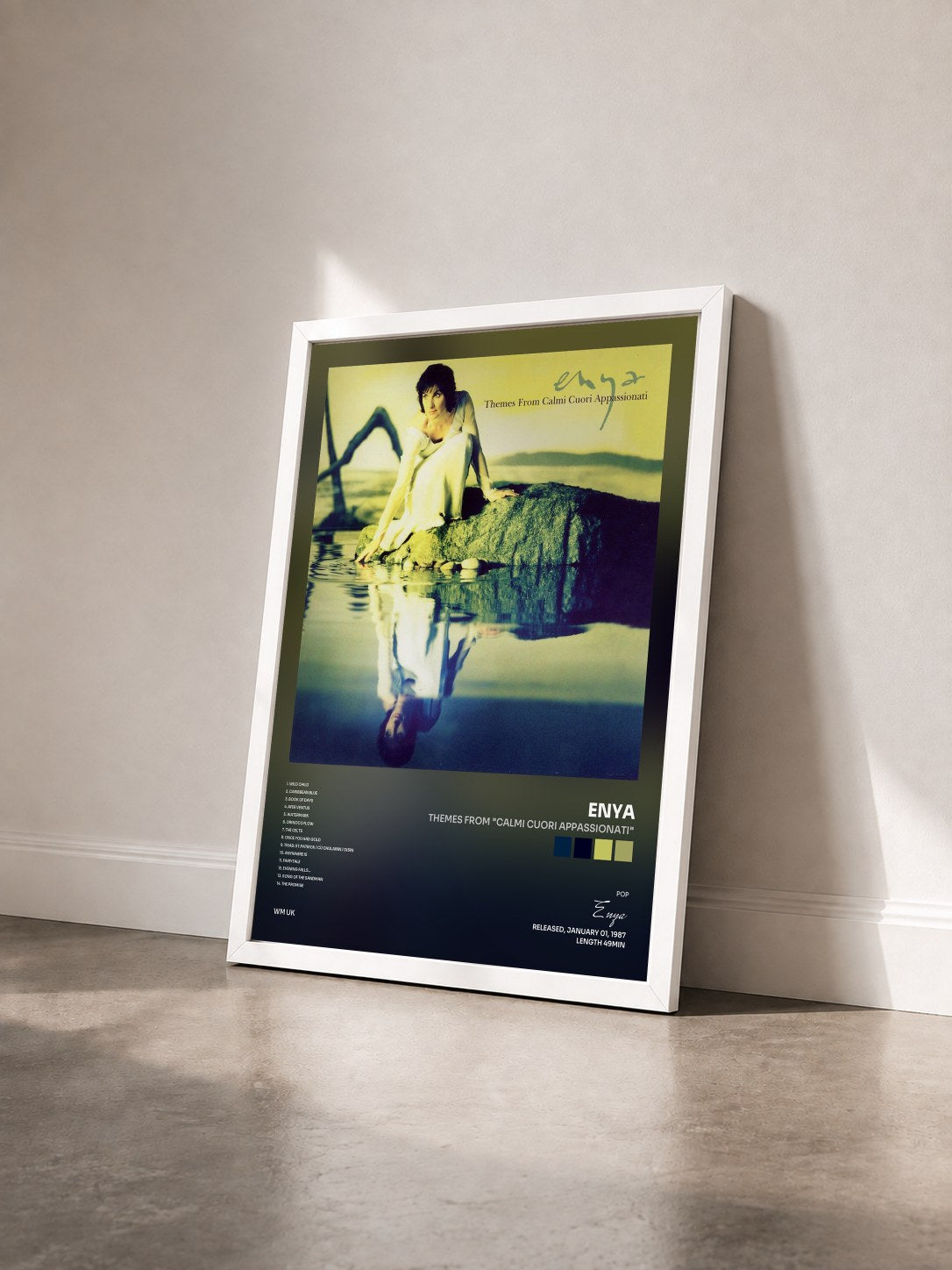 #blanc Tableau de l'album Themes From "Calmi Cuori Appassionati" de Enya vu de trois quarts, cadre blanc