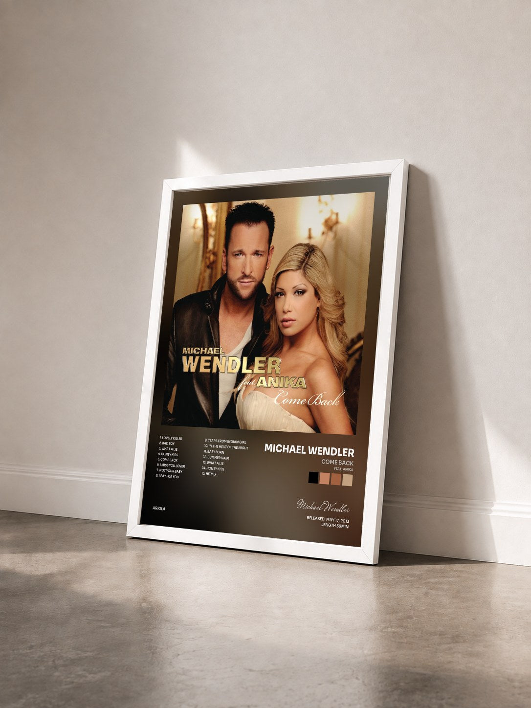 #blanc Tableau de l'album Come Back (feat. Anika) de Michael Wendler vu de trois quarts, cadre blanc