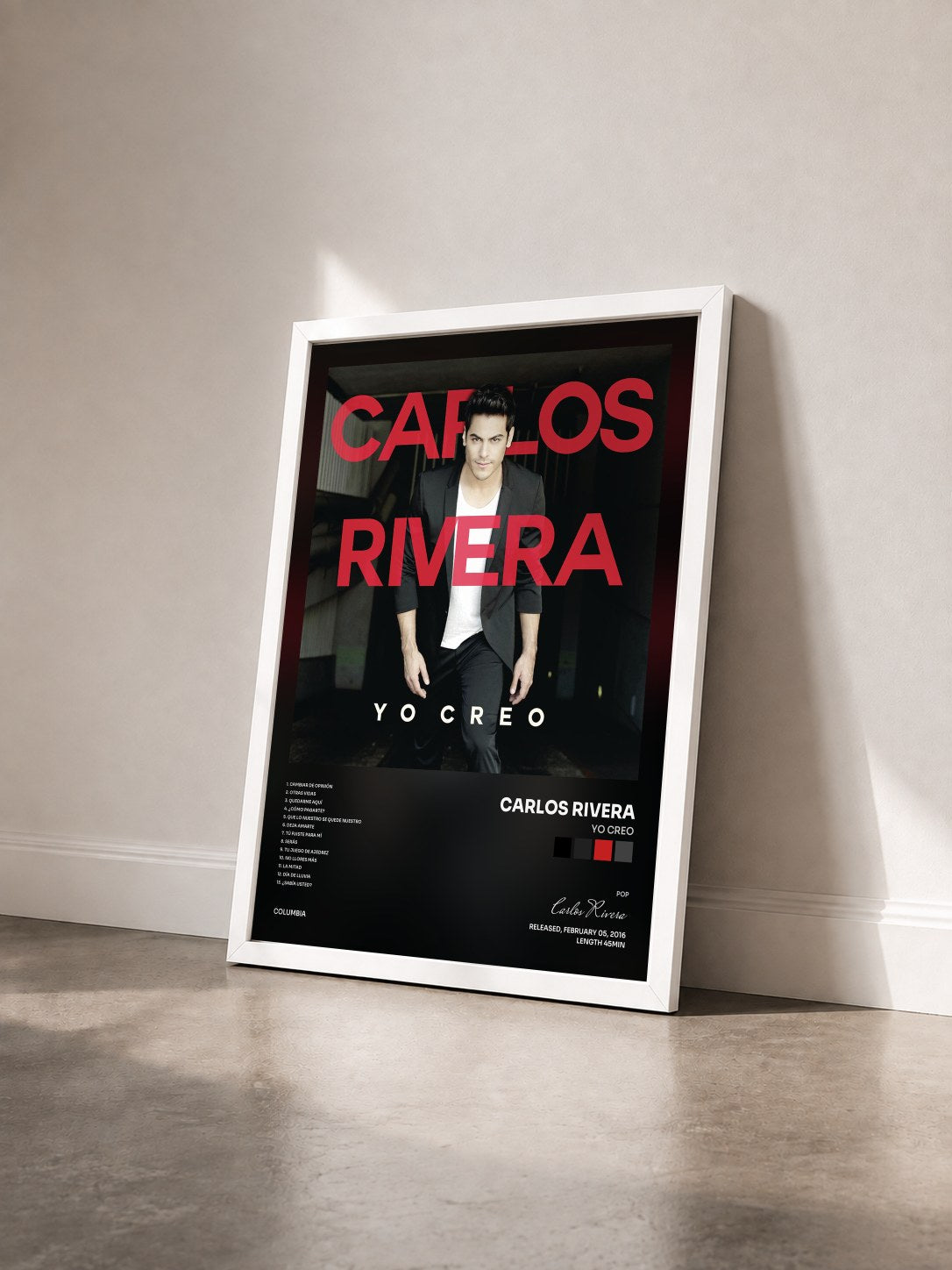 #blanc Tableau de l'album Yo Creo de Carlos Rivera vu de trois quarts, cadre blanc