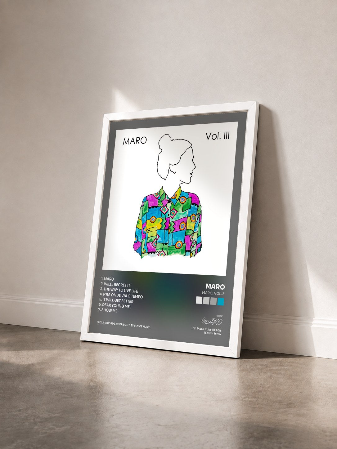 #blanc Tableau de l'album MARO, Vol. 3 de MARO vu de trois quarts, cadre blanc