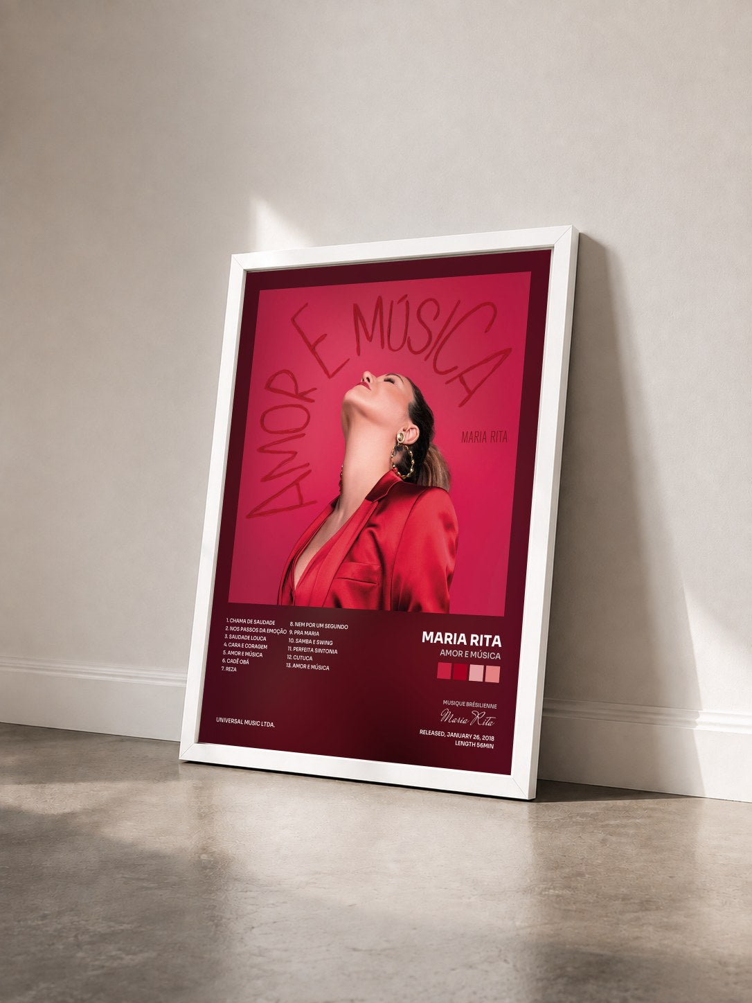 #blanc Tableau de l'album Amor E Música de Maria Rita vu de trois quarts, cadre blanc