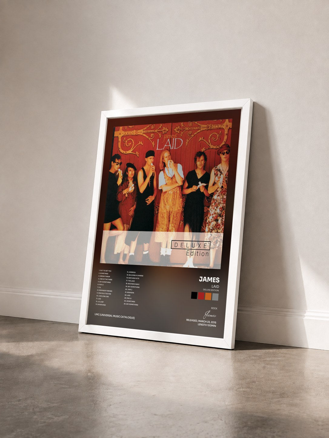 #blanc Tableau de l'album Laid (Deluxe Edition) de James vu de trois quarts, cadre blanc
