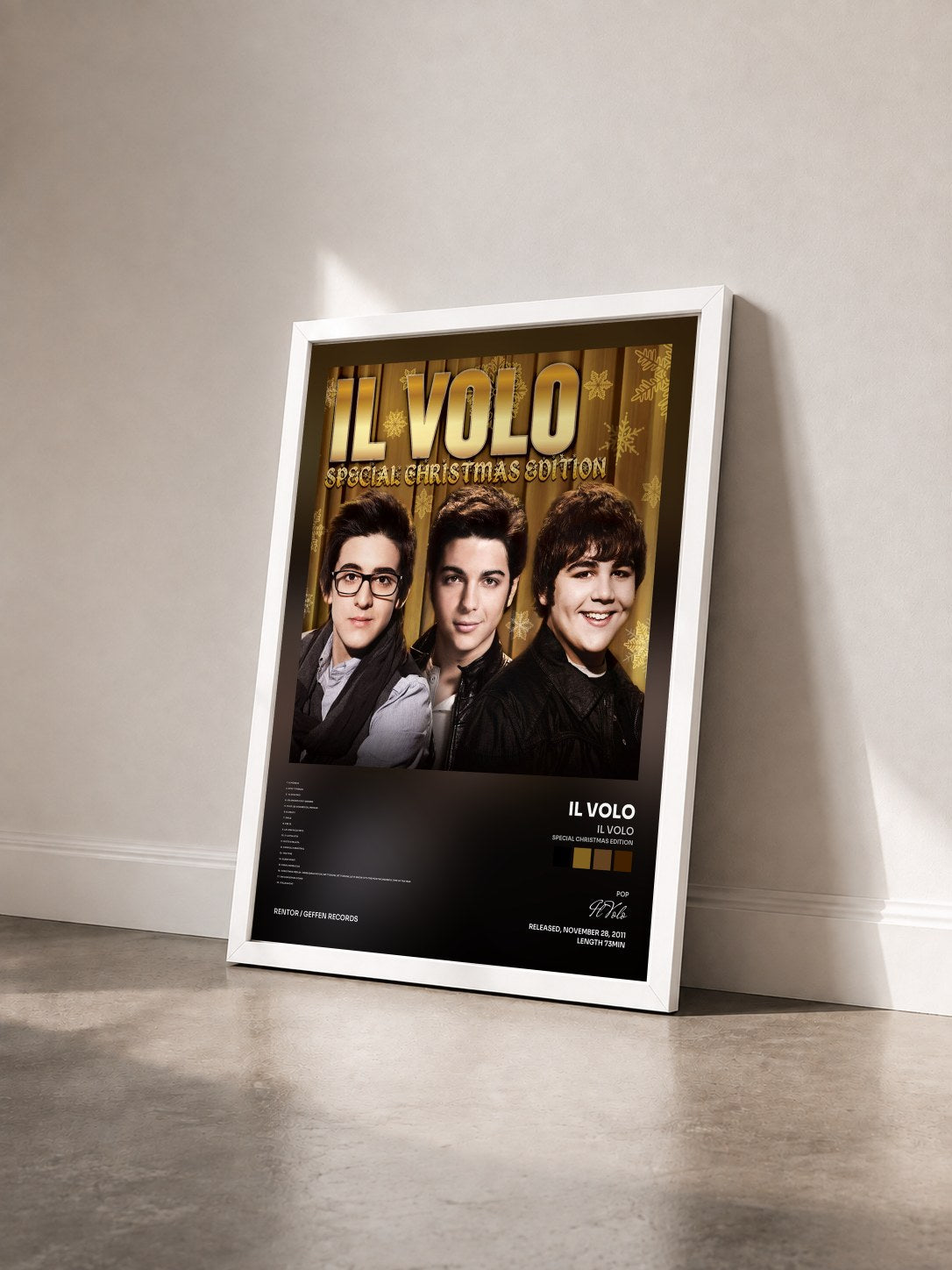 #blanc Tableau de l'album Il Volo (Special Christmas Edition) de Il Volo vu de trois quarts, cadre blanc