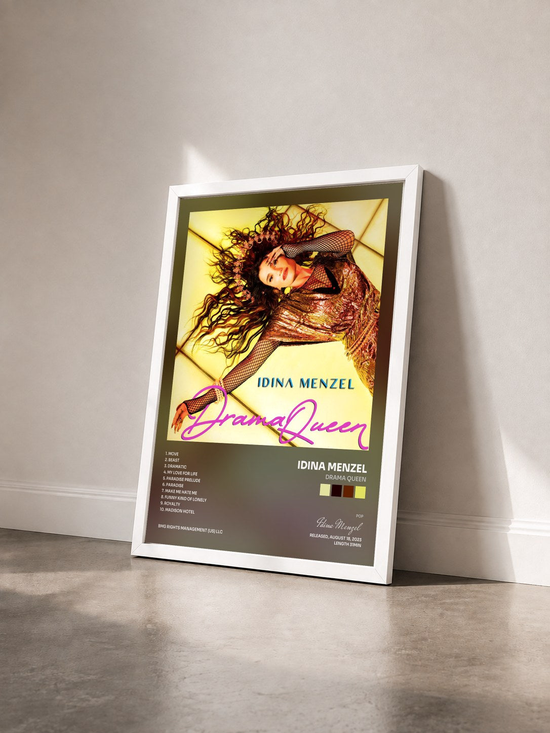 #blanc Tableau de l'album Drama Queen de Idina Menzel vu de trois quarts, cadre blanc