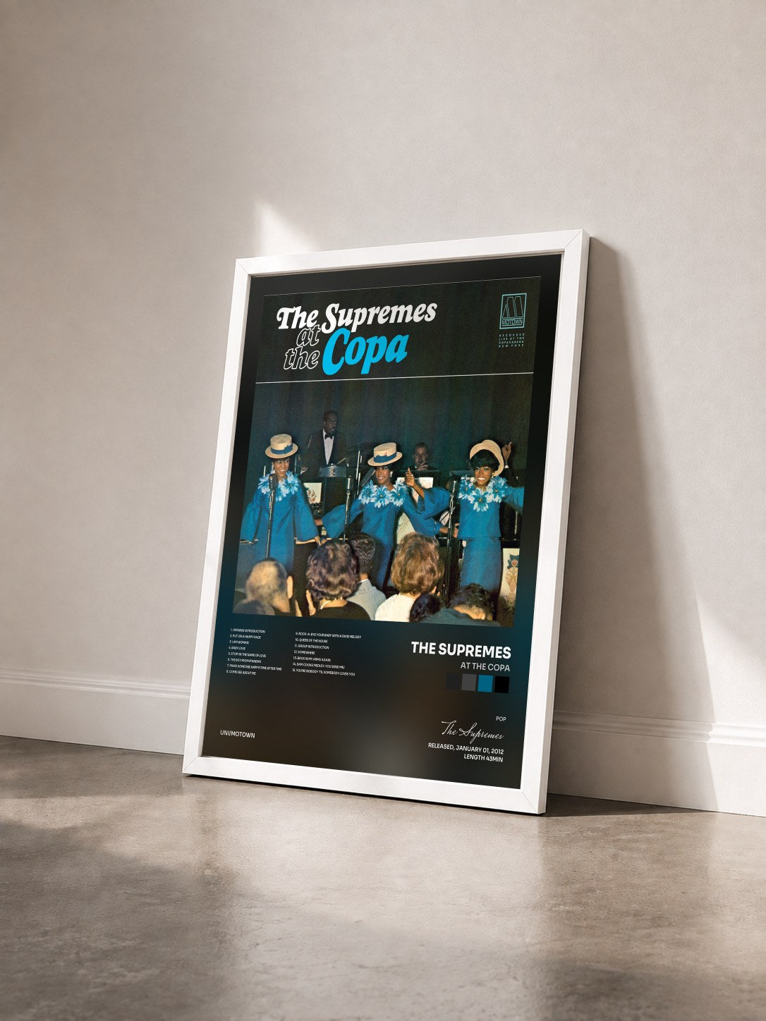 #blanc Tableau de l'album At The Copa de The Supremes vu de trois quarts, cadre blanc