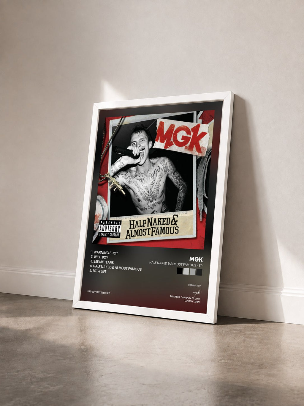 #blanc Tableau de l'album Half Naked & Almost Famous - EP de mgk vu de trois quarts, cadre blanc