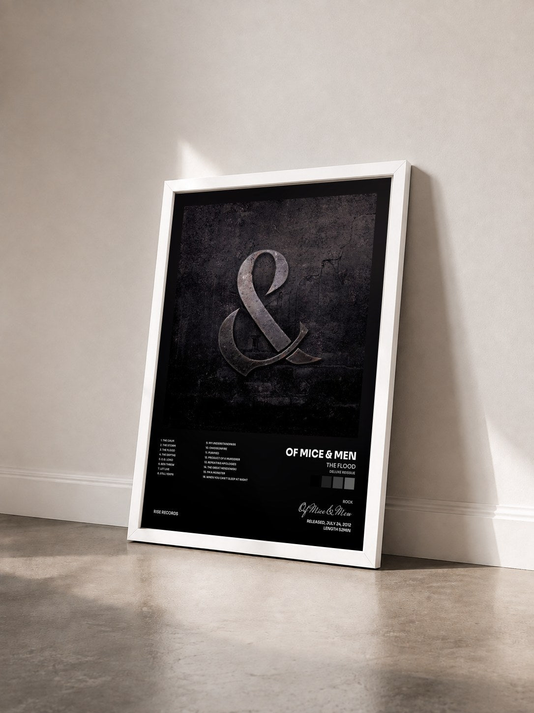 #blanc Tableau de l'album The Flood (Deluxe Reissue) de Of Mice & Men vu de trois quarts, cadre blanc