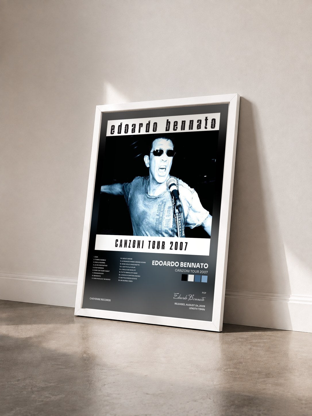 #blanc Tableau de l'album Canzoni tour 2007 de Edoardo Bennato vu de trois quarts, cadre blanc
