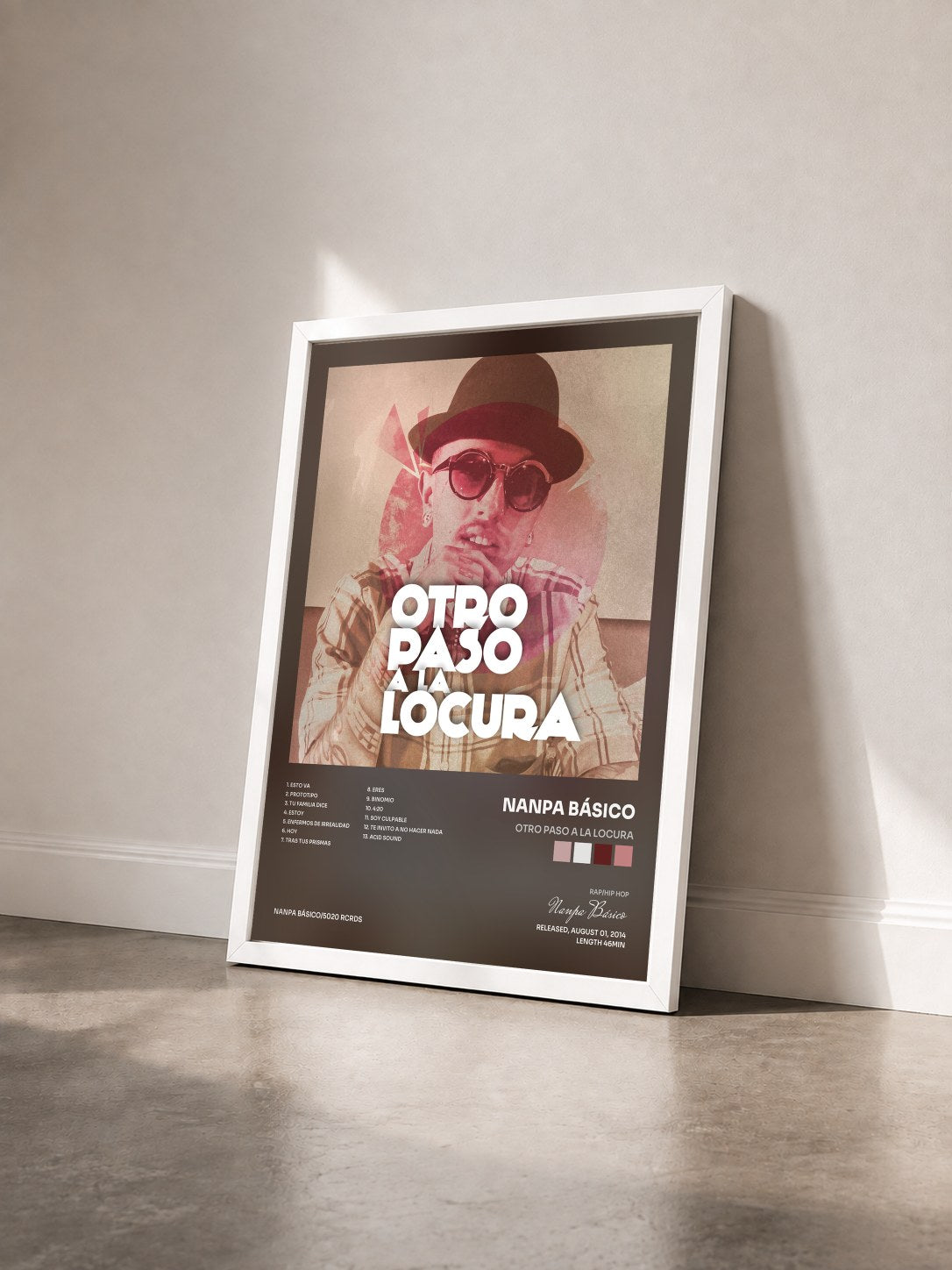 #blanc Tableau de l'album Otro Paso a la Locura de Nanpa Básico vu de trois quarts, cadre blanc
