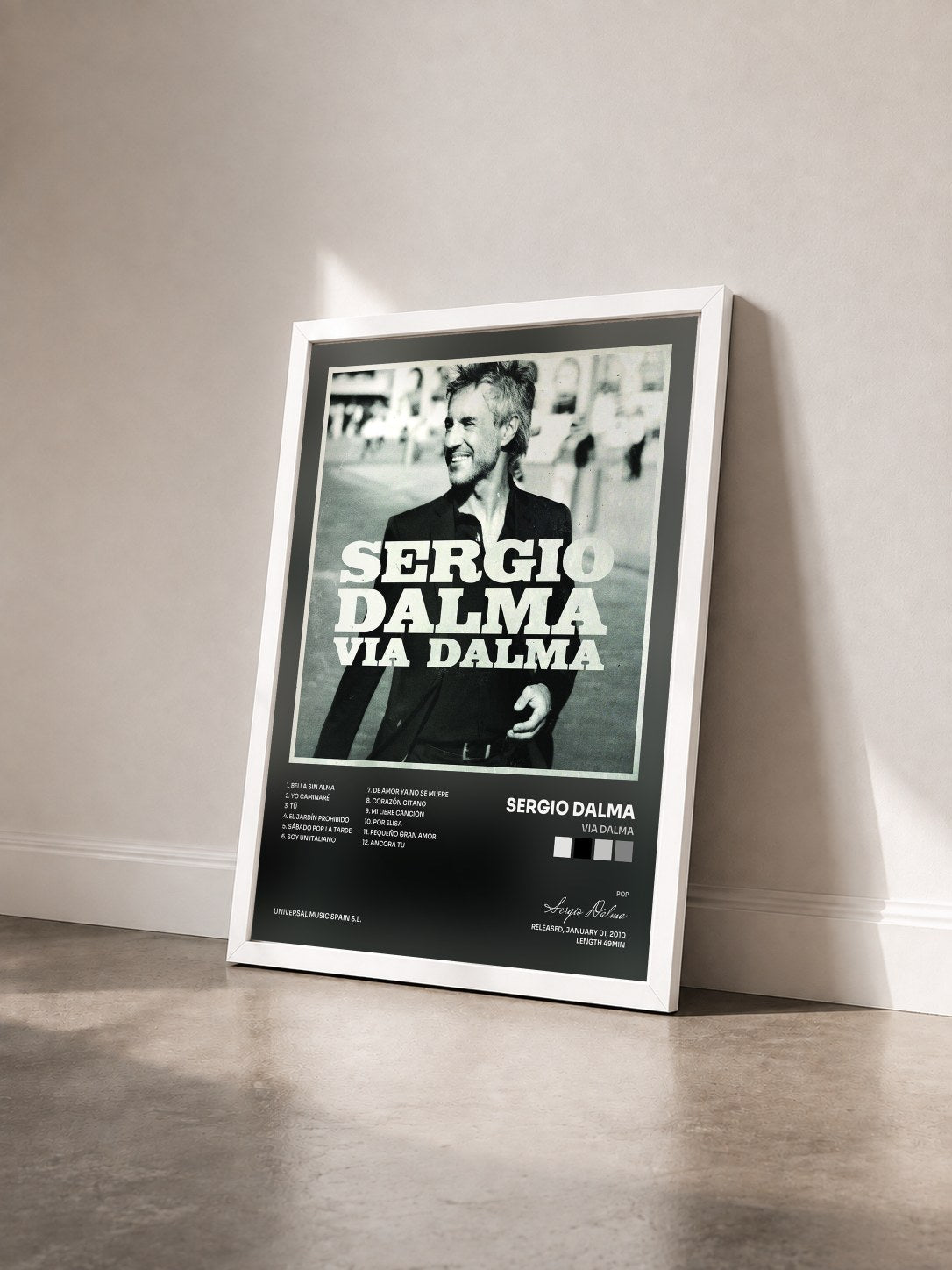 #blanc Tableau de l'album Via Dalma de Sergio Dalma vu de trois quarts, cadre blanc