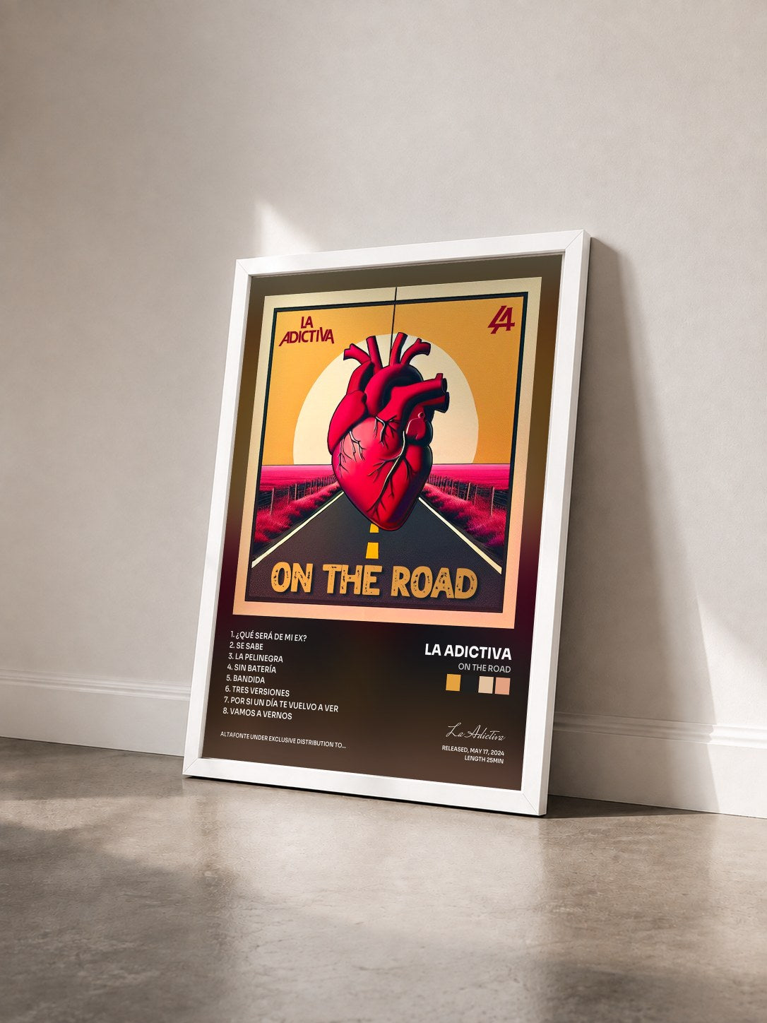 #blanc Tableau de l'album On The Road de La Adictiva vu de trois quarts, cadre blanc