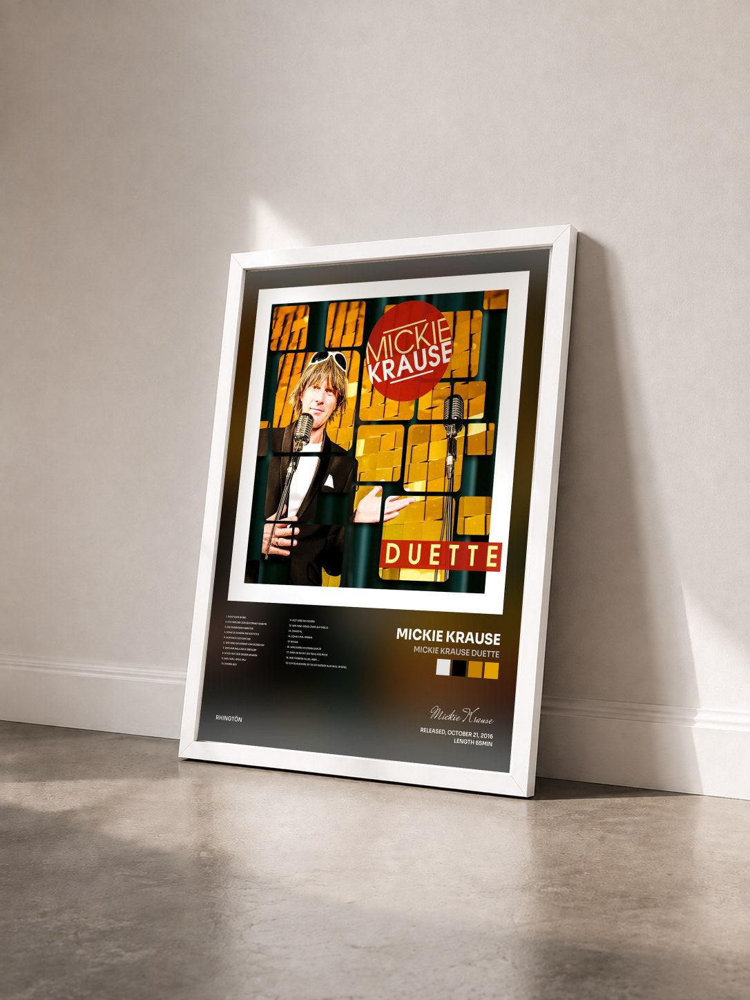 #blanc Tableau de l'album Mickie Krause Duette de Mickie Krause vu de trois quarts, cadre blanc