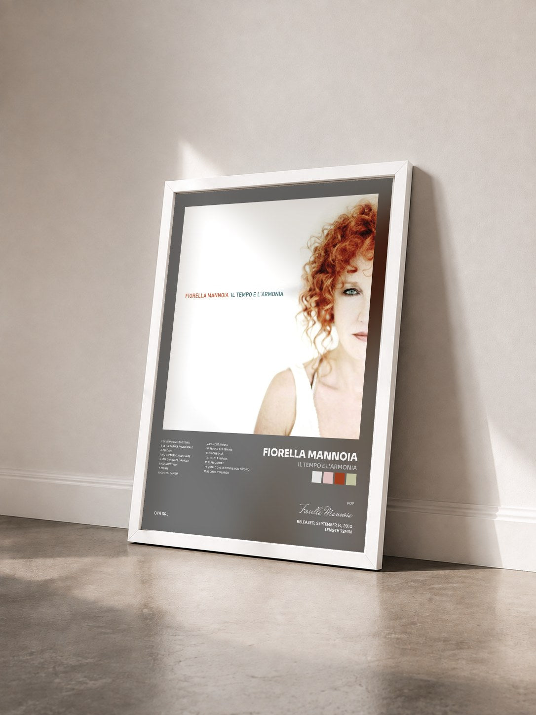 #blanc Tableau de l'album Il Tempo E L'Armonia de Fiorella Mannoia vu de trois quarts, cadre blanc