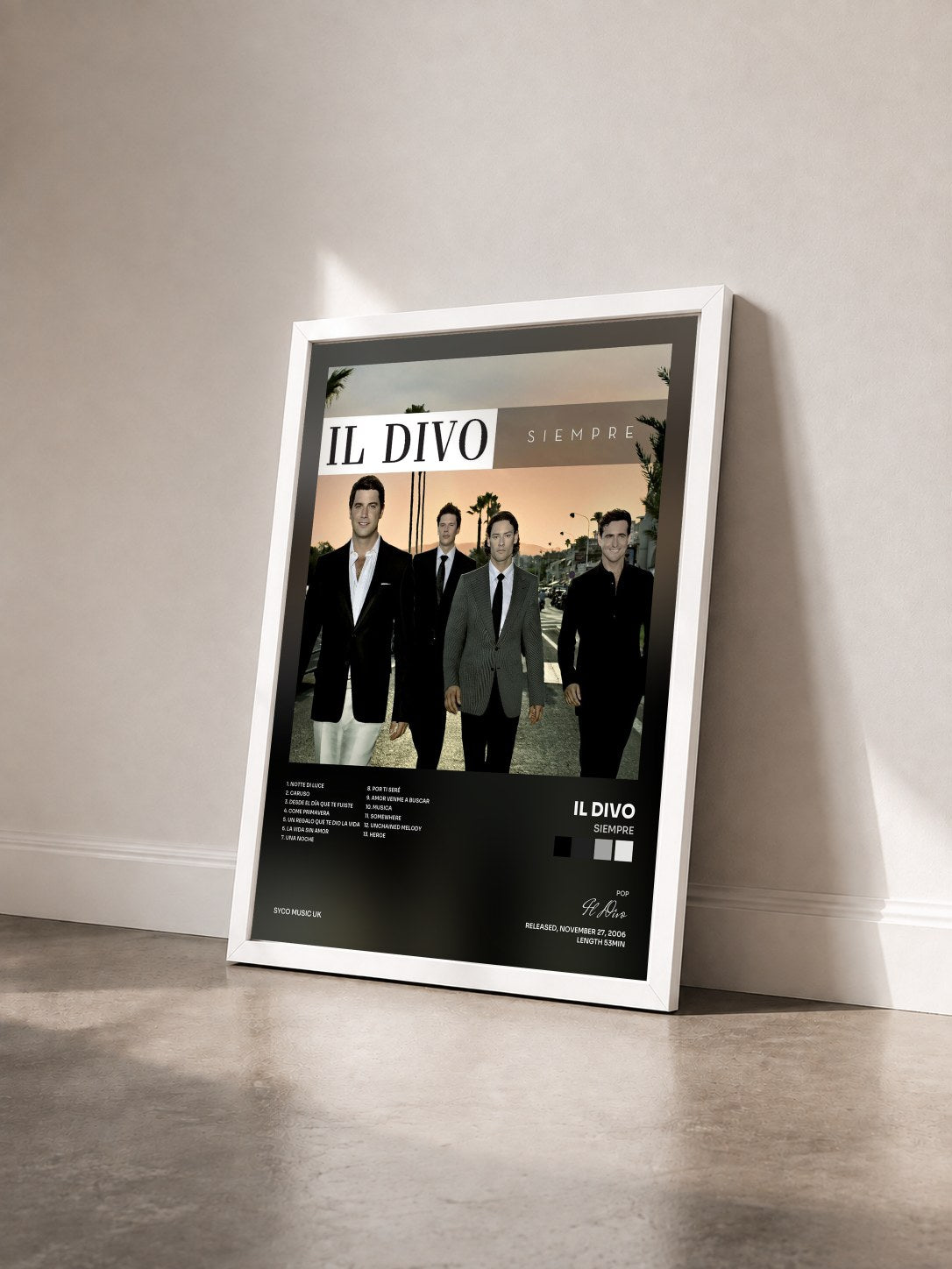 #blanc Tableau de l'album Siempre de Il Divo vu de trois quarts, cadre blanc
