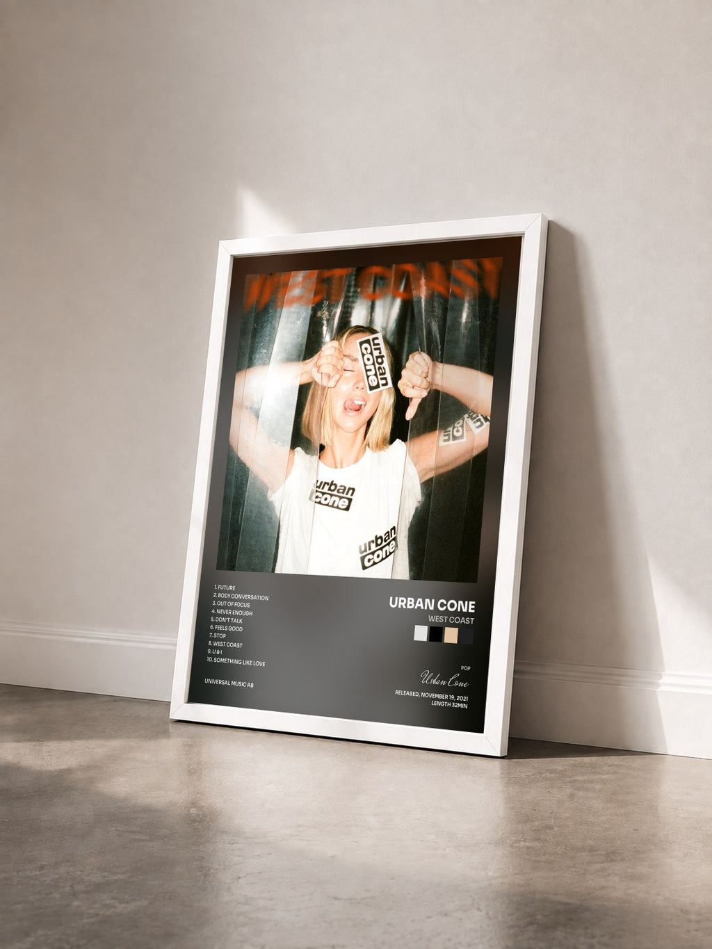 #blanc Tableau de l'album West Coast de Urban Cone vu de trois quarts, cadre blanc