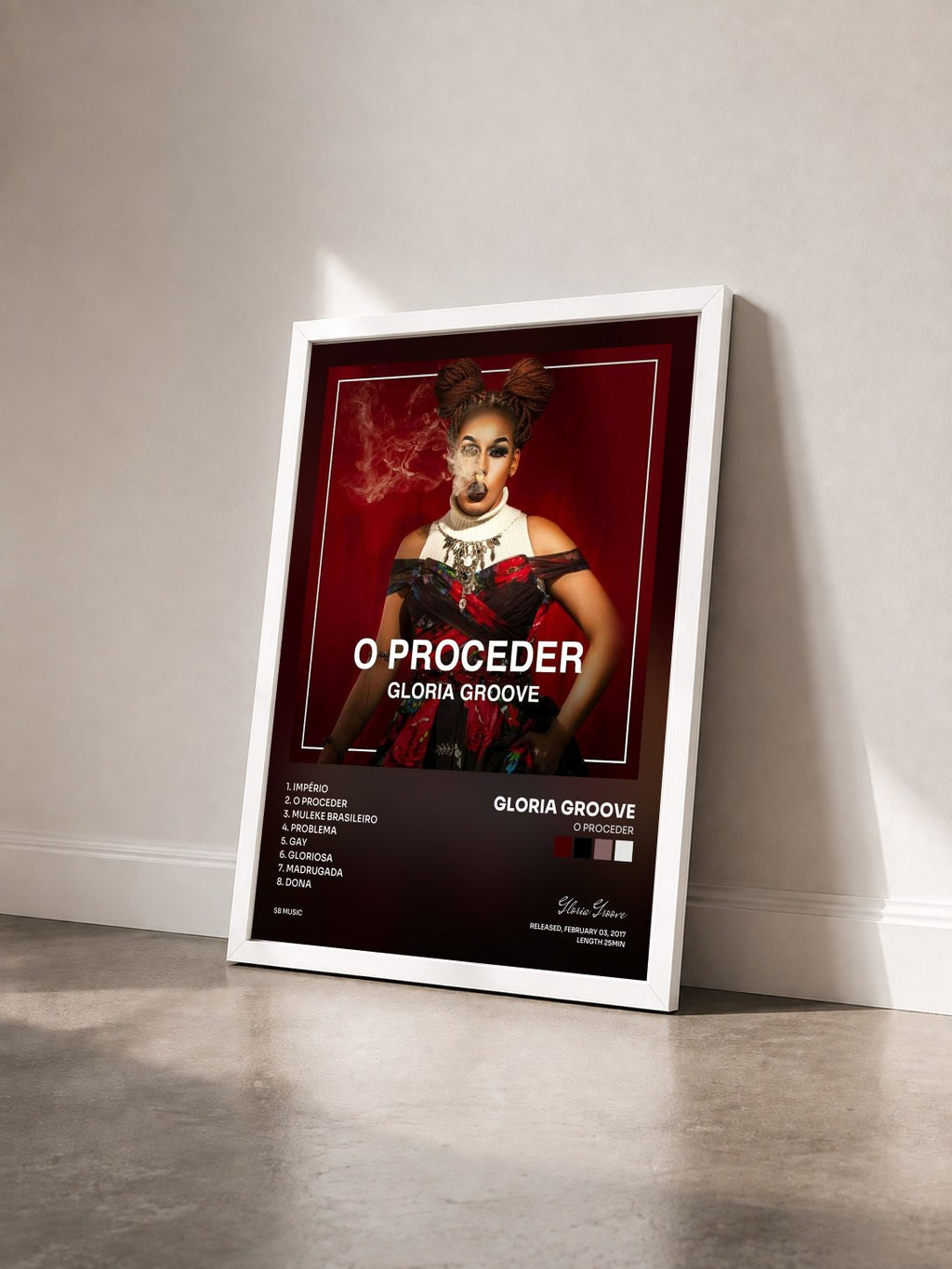 #blanc Tableau de l'album O Proceder de Gloria Groove vu de trois quarts, cadre blanc