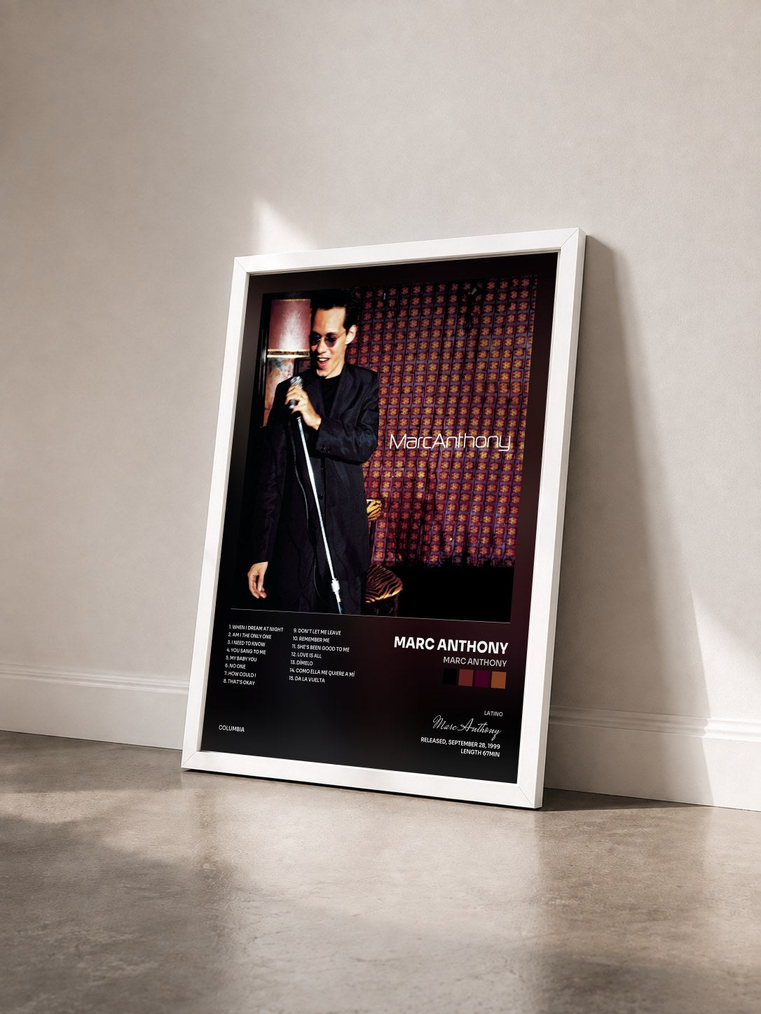 #blanc Tableau de l'album Marc Anthony de Marc Anthony vu de trois quarts, cadre blanc