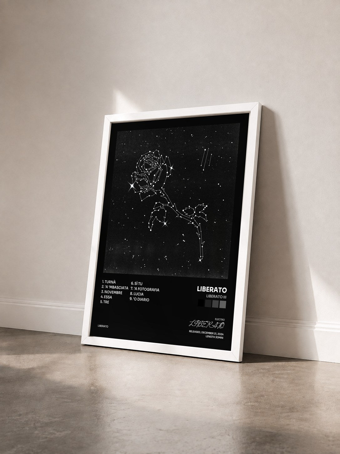 #blanc Tableau de l'album LIBERATO III de LIBERATO vu de trois quarts, cadre blanc