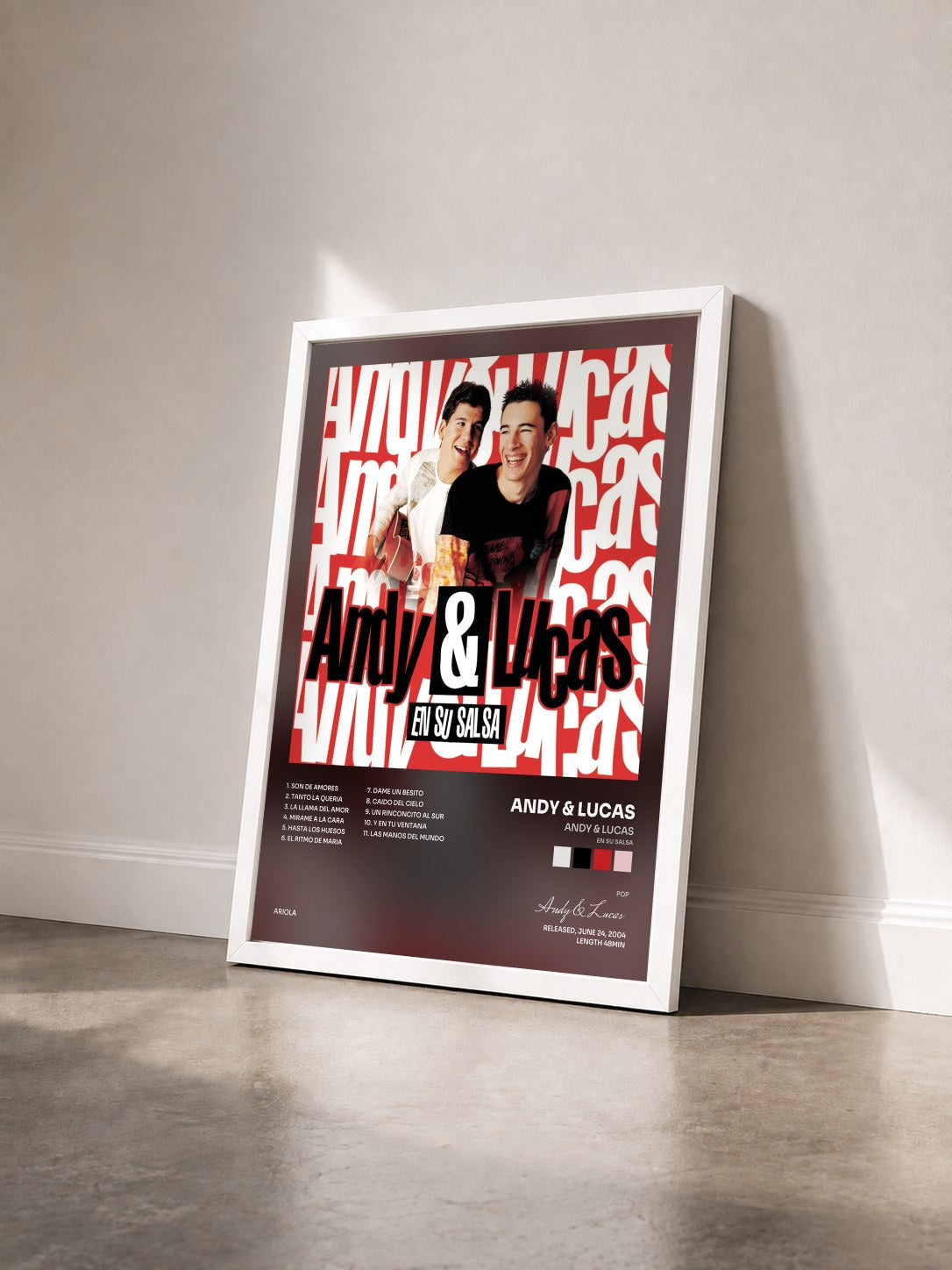 #blanc Tableau de l'album Andy & Lucas (En Su Salsa) de Andy & Lucas vu de trois quarts, cadre blanc