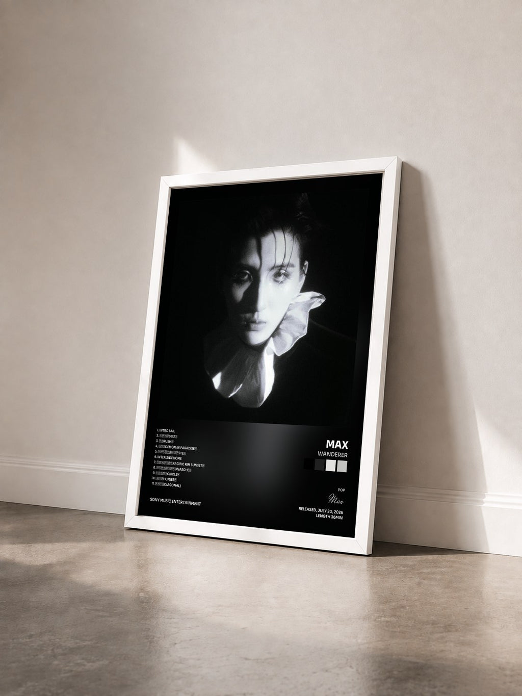 #blanc Tableau de l'album Wanderer de Max vu de trois quarts, cadre blanc