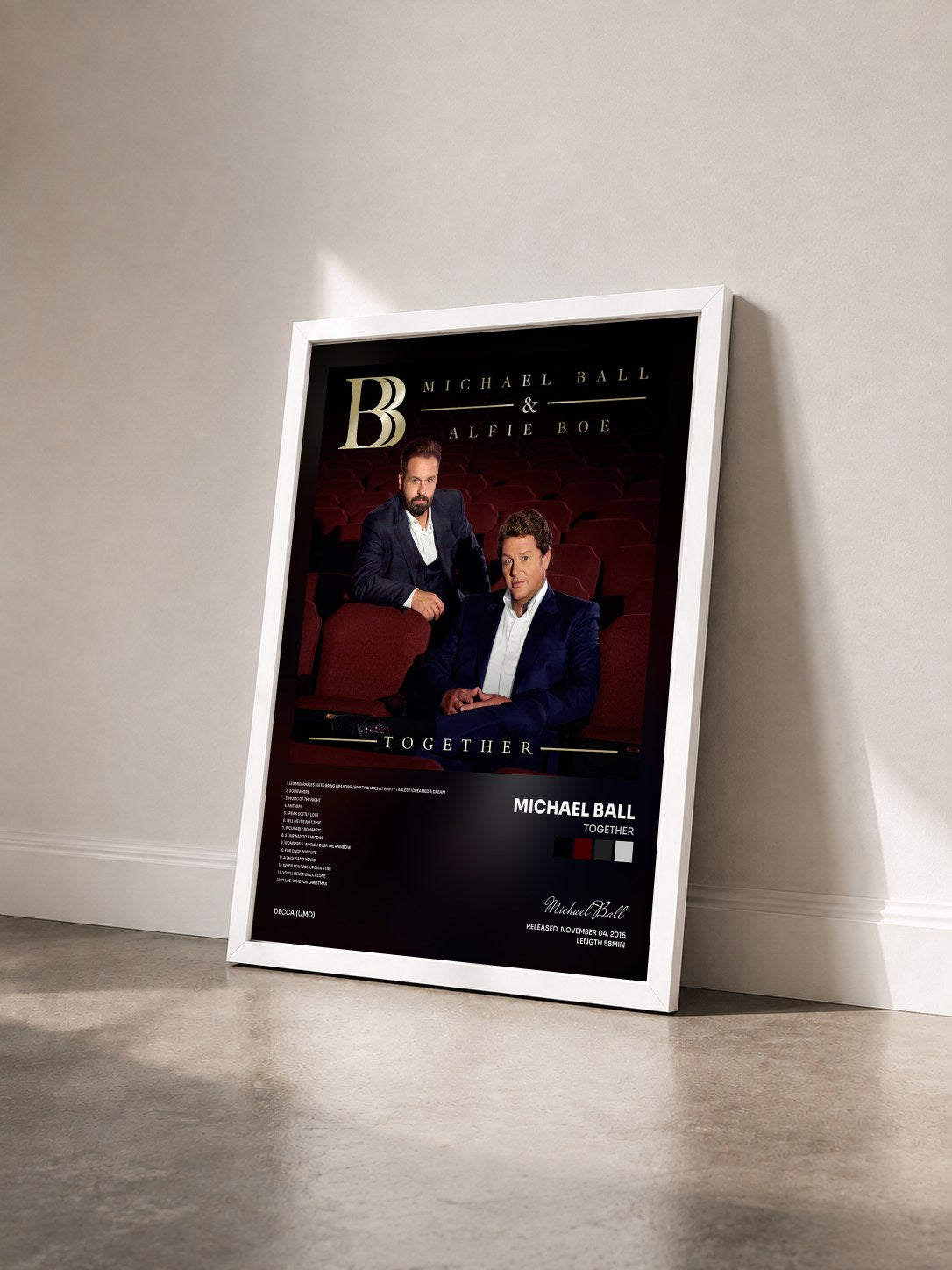 #blanc Tableau de l'album Together de Michael Ball vu de trois quarts, cadre blanc