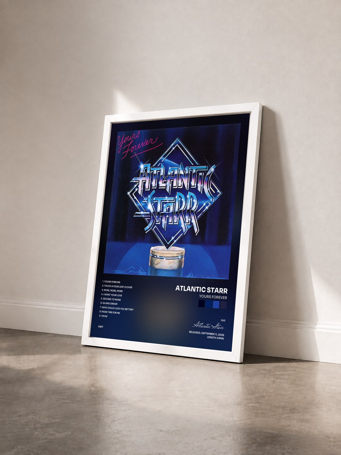 #blanc Tableau de l'album Yours Forever de Atlantic Starr vu de trois quarts, cadre blanc