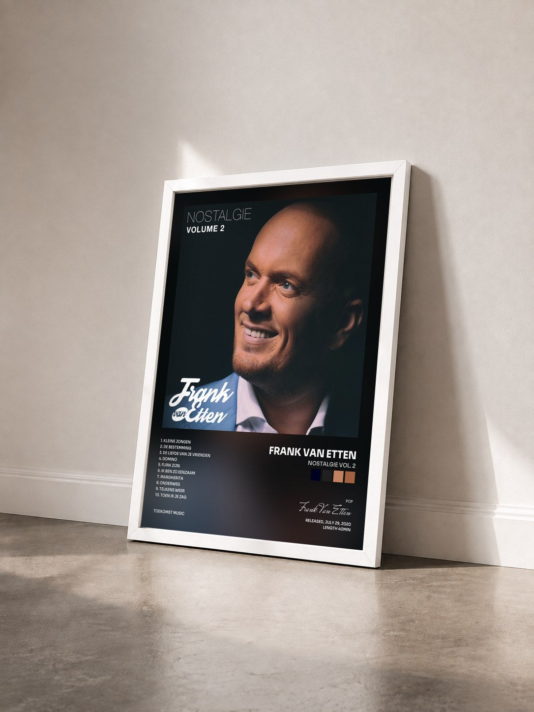 #blanc Tableau de l'album Nostalgie Vol. 2 de Frank Van Etten vu de trois quarts, cadre blanc