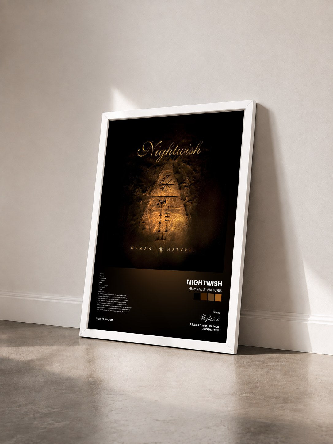 #blanc Tableau de l'album HUMAN. :II: NATURE. de Nightwish vu de trois quarts, cadre blanc