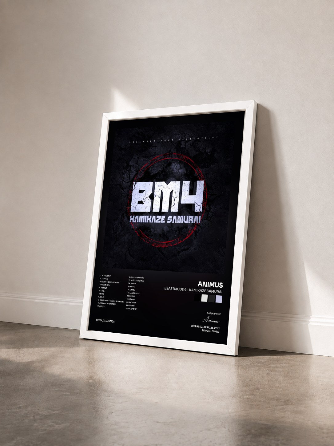 #blanc Tableau de l'album Beastmode 4 - Kamikaze Samurai de Animus vu de trois quarts, cadre blanc