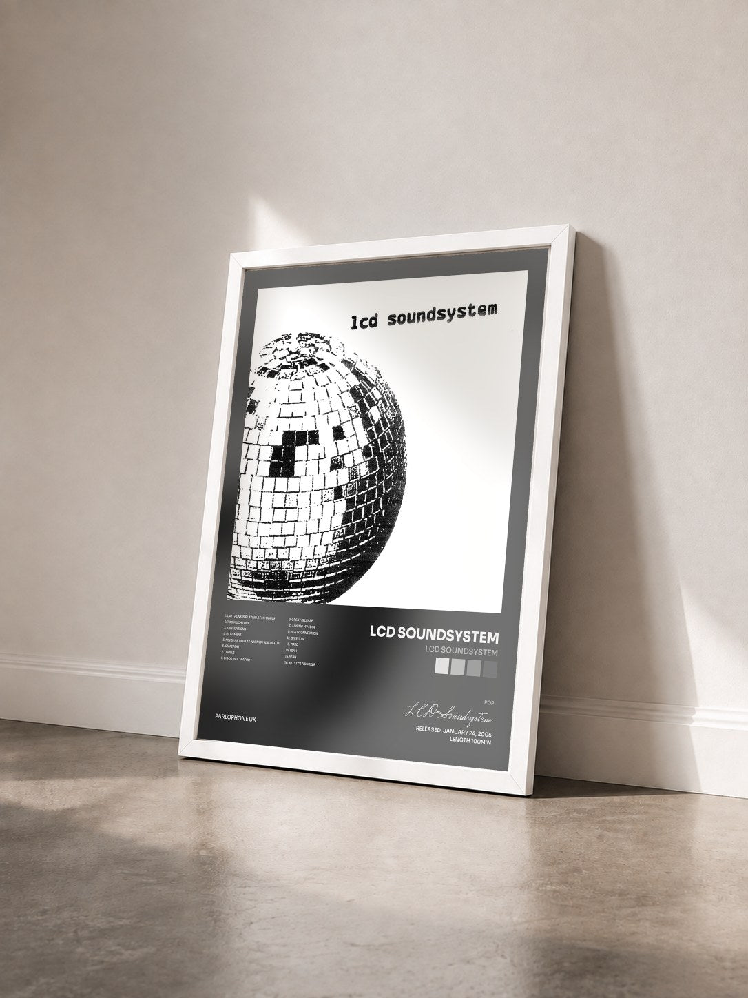 #blanc Tableau de l'album LCD Soundsystem de LCD Soundsystem vu de trois quarts, cadre blanc