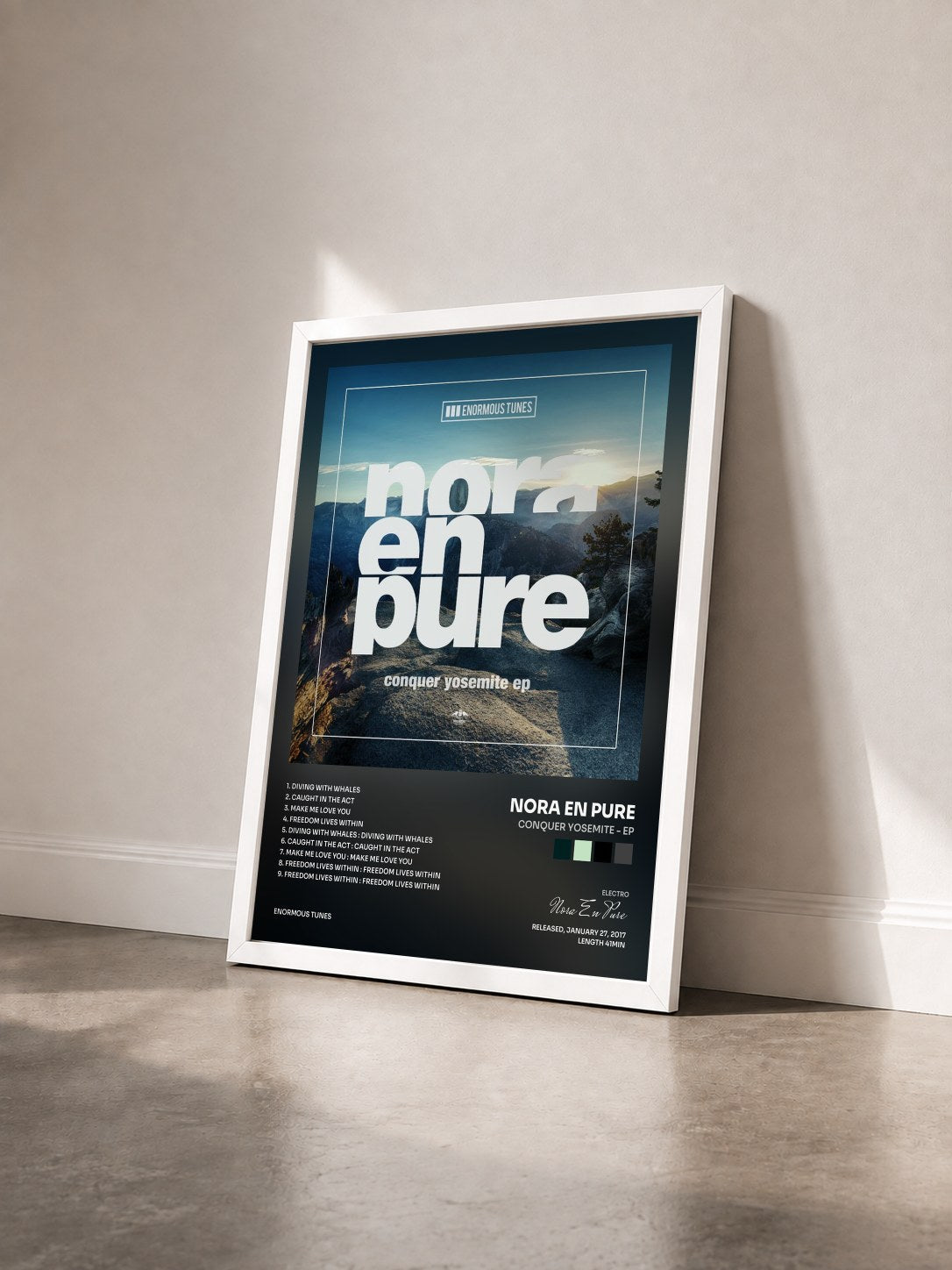 #blanc Tableau de l'album Conquer Yosemite - EP de Nora En Pure vu de trois quarts, cadre blanc