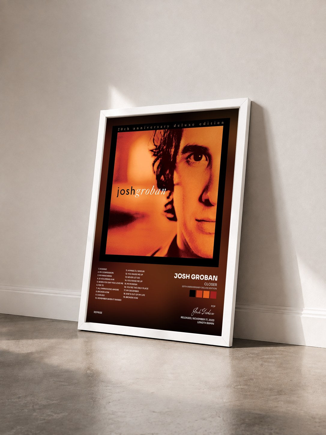 #blanc Tableau de l'album Closer (20th Anniversary Deluxe Edition) de Josh Groban vu de trois quarts, cadre blanc