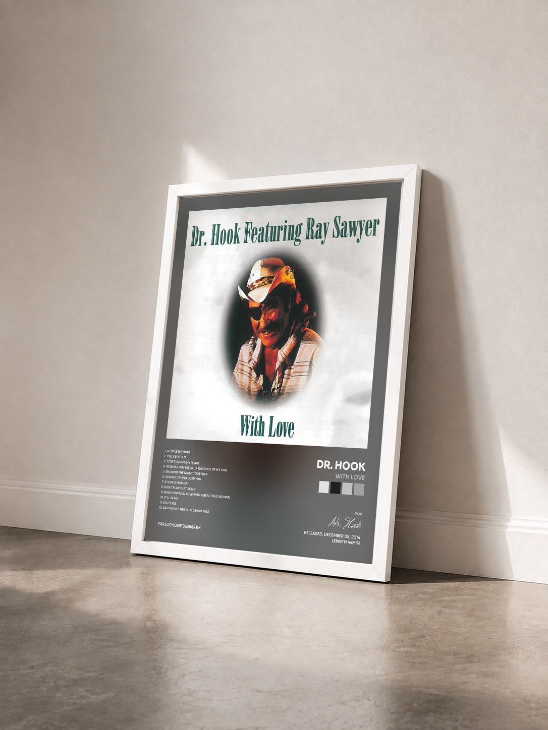 #blanc Tableau de l'album With Love de Dr. Hook vu de trois quarts, cadre blanc