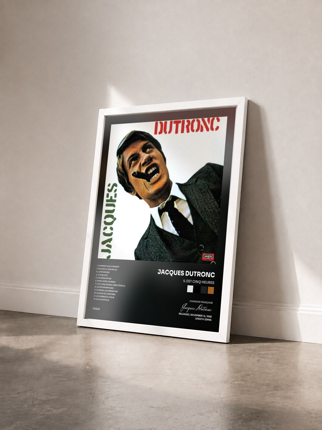 #blanc Tableau de l'album Il est cinq heures de Jacques Dutronc vu de trois quarts, cadre blanc