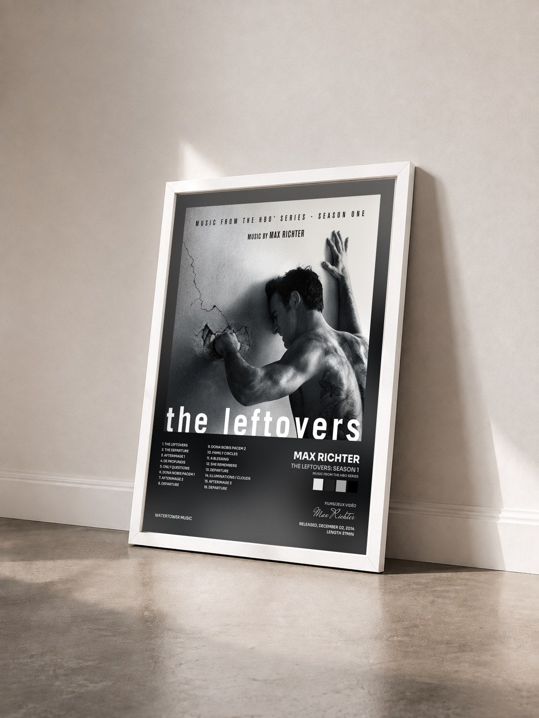 #blanc Tableau de l'album The Leftovers: Season 1 (Music from the HBO Series) de Max Richter vu de trois quarts, cadre blanc