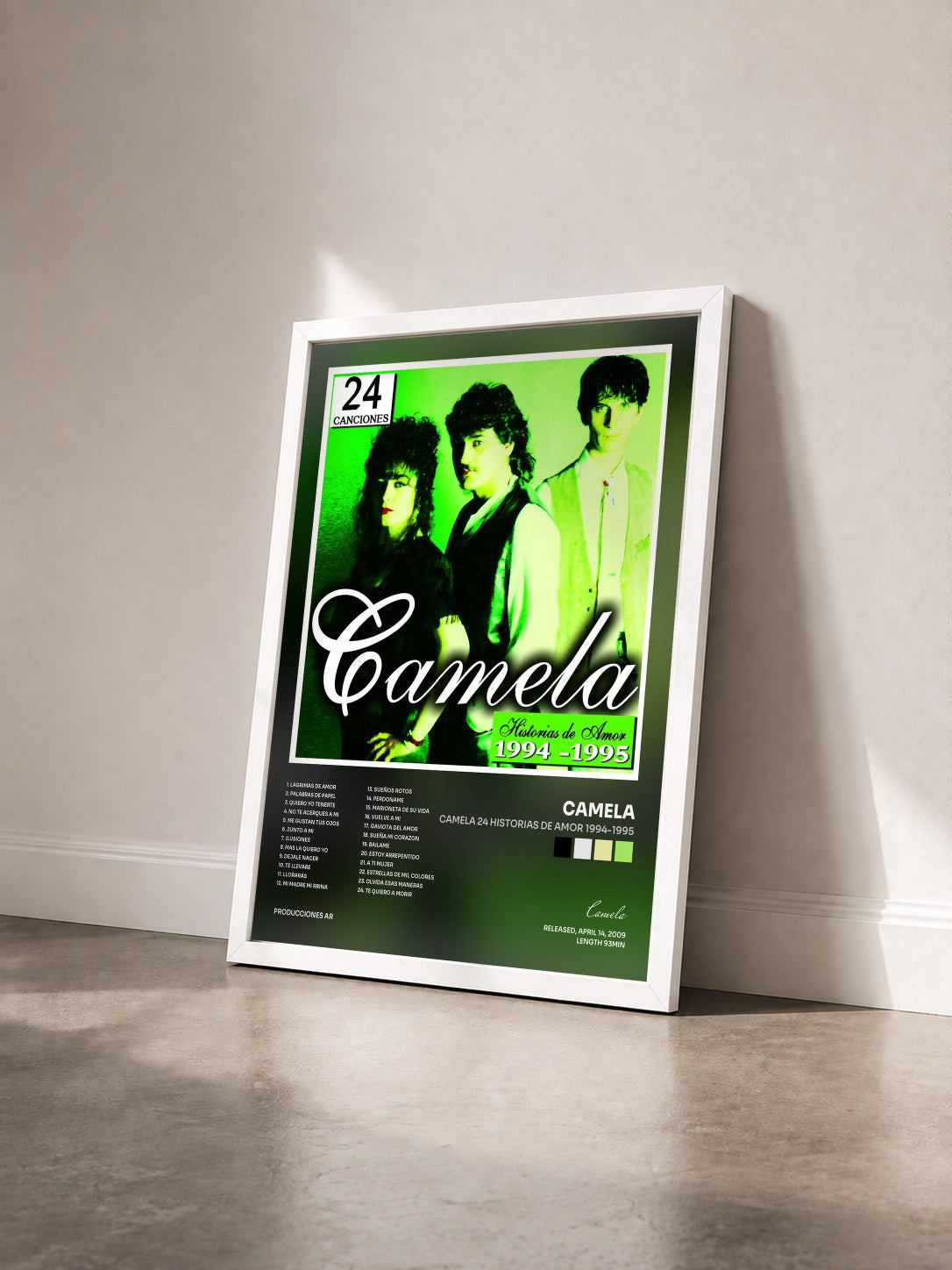 #blanc Tableau de l'album Camela 24 historias De Amor 1994-1995 de Camela vu de trois quarts, cadre blanc