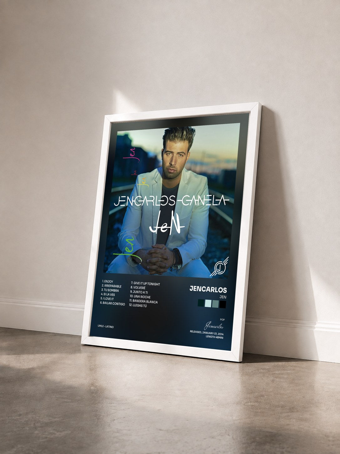 #blanc Tableau de l'album Jen de Jencarlos vu de trois quarts, cadre blanc