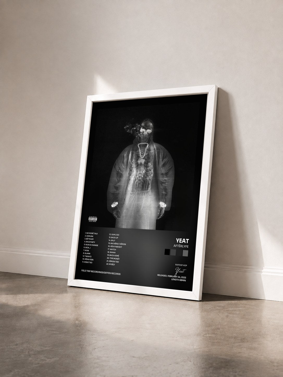 #blanc Tableau de l'album AftërLyfe de Yeat vu de trois quarts, cadre blanc