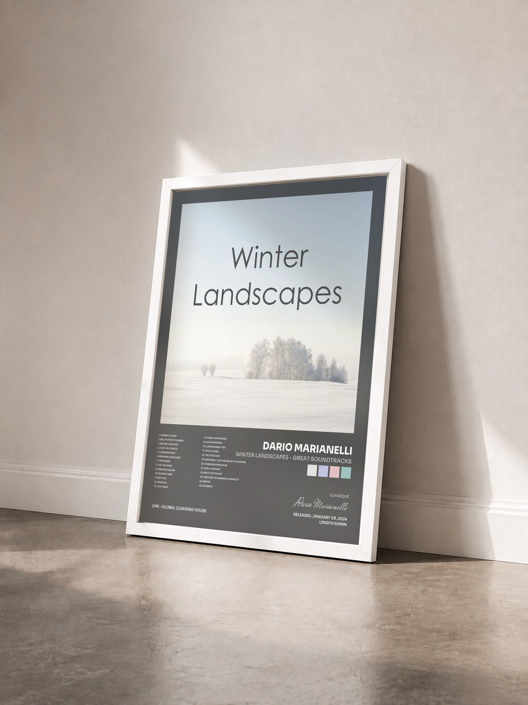 #blanc Tableau de l'album Winter Landscapes - Great Soundtracks de Dario Marianelli vu de trois quarts, cadre blanc