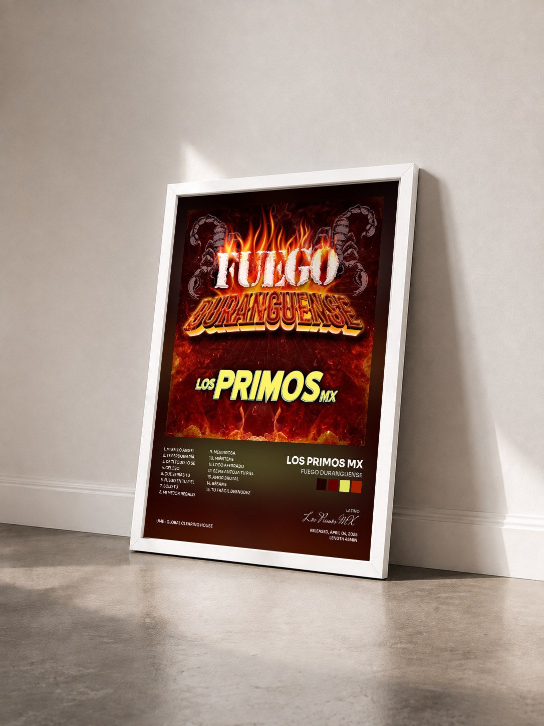 #blanc Tableau de l'album Fuego Duranguense de Los Primos MX vu de trois quarts, cadre blanc